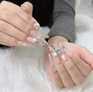 ネイル D-BEAUTY Nailsalonのネイルデザイン