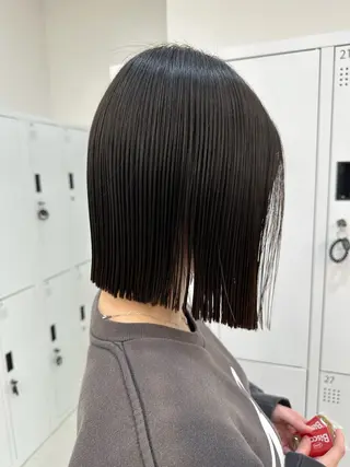 ショート レイヤーカット 瑠輝のヘアスタイル