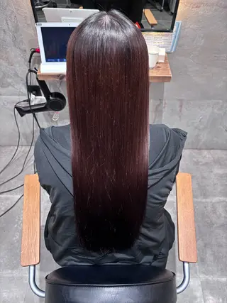 ロング カラー 岩崎 美咲のヘアスタイル