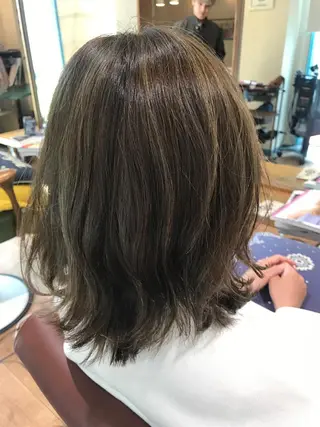 ミディアム カラー アメリラブヘアー 土屋 洋平のヘアスタイル