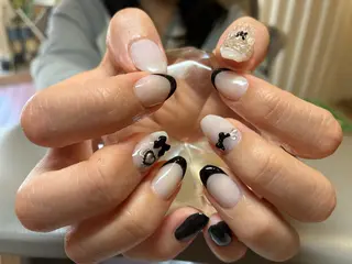 ネイル ECRLN Atsumiのネイルデザイン
