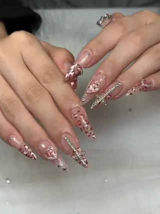 ネイル Sully Yunaのネイルデザイン
