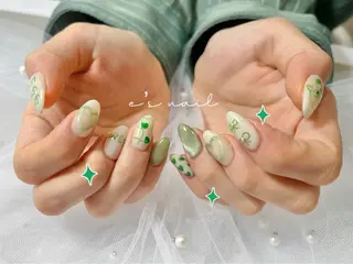 ネイル e’s nail Lumièreのネイルデザイン