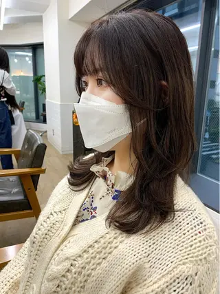 ロング カラー パーマ ヘアアレンジ メンズ キッズ ネイル マツエク・マツパ アイブロウ 似合せレイヤー/ 柔らか透明感カラーのヘアスタイル