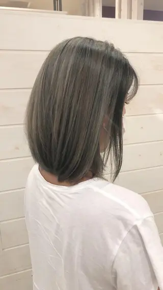 ミディアム カラー 東恩納 誠のヘアスタイル