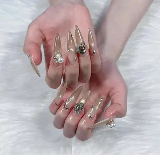 ネイル Hin Hana Nailのネイルデザイン