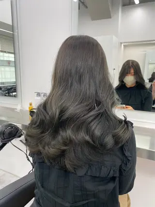 ロング カラー ブラウンベージュ🤎 ブリーチなし🤎のヘアスタイル