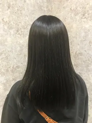 ロング 髪質改善🩶 美髪矯正オガタのヘアスタイル