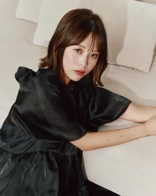 ミディアム 🎀 レイヤーカット カラー / 錦糸町のヘアスタイル