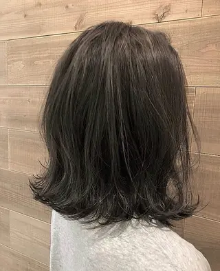 ミディアム カラー KAYO カラー得意です^^のヘアスタイル