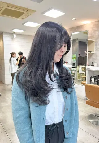 ロング レイヤー/艶髪カラー 森本くるみのヘアスタイル