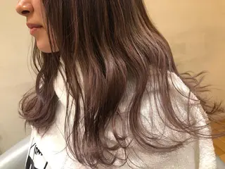 ロング 松田 アカリのヘアスタイル