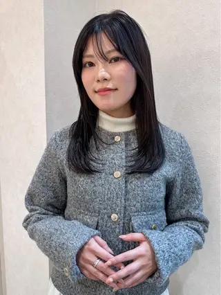 セミロング カラー 三宅 壱輝のヘアスタイル