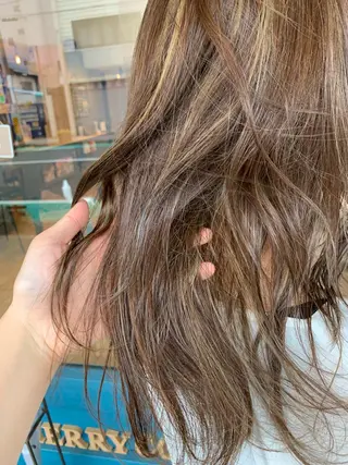 ロング カラー パーマ ヘアアレンジ Loa misakiのヘアスタイル