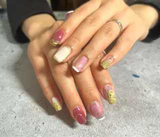 ショート 2DY NAIL SALONのネイルデザイン