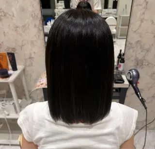 ミディアム カラー 凛乙菜 ／ 透明感カラーのヘアスタイル