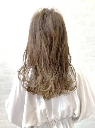 ロング カラー 村山 美空のヘアスタイル