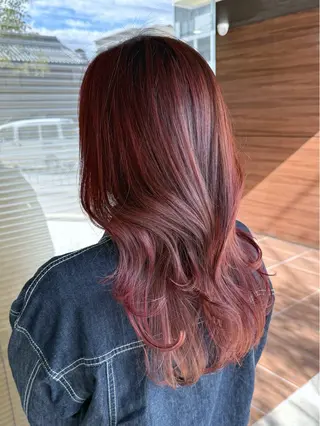 ロング カラー 甲斐 千尋のヘアスタイル