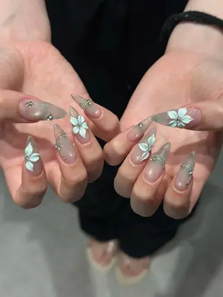ネイル Eli Muse 新宿ネイルのネイルデザイン