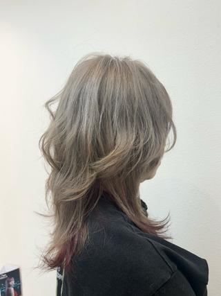 ミディアム カラー Maya🦋 ハイトーン特化のヘアスタイル