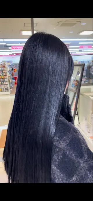 ロング カラー カネヒラ リョウスケのヘアスタイル