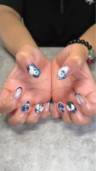 ネイル shino🌟 痛ネイルのネイルデザイン