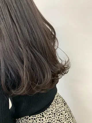 ロング 石井 静のヘアスタイル