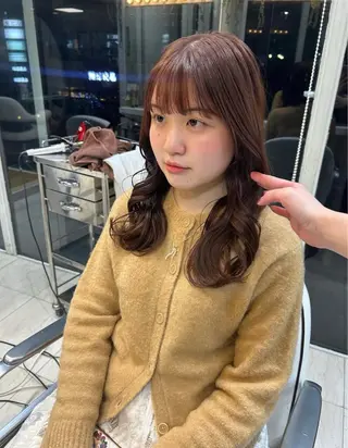 セミロング カラー ありむらもえ/ 透明感カラーのヘアスタイル