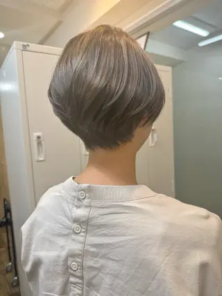 ショート カラー reeed konnoのヘアスタイル