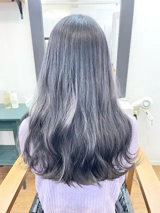 ロング 青木 優歩のヘアスタイル