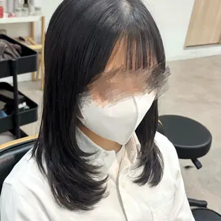 ミディアム ブリーチなしカラー/ レイヤー/うみのヘアスタイル