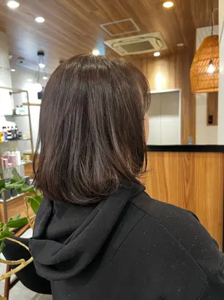ミディアム カラー コバヤシ ユメのヘアスタイル