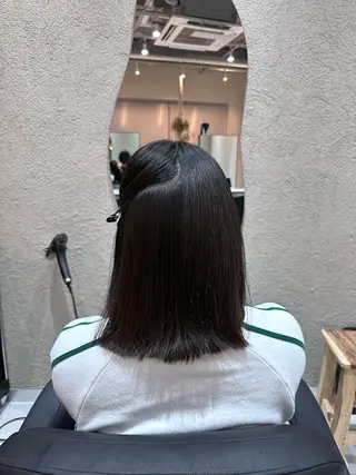 ミディアム Shiro RENのヘアスタイル