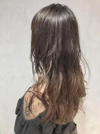 ロング カラー 岡邉 隆太のヘアスタイル