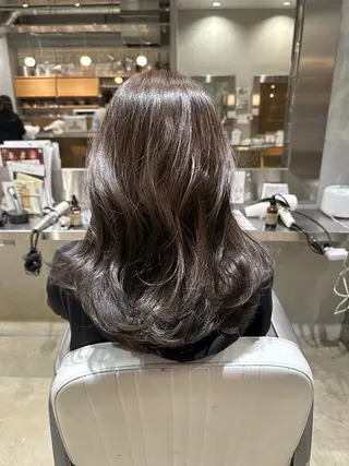 ロング カラー 山田 麻海のヘアスタイル