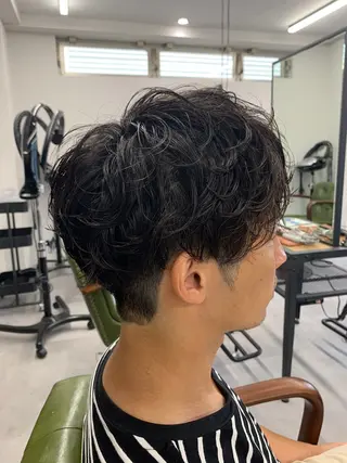 パーマ メンズ 藤倉 翔平のヘアスタイル
