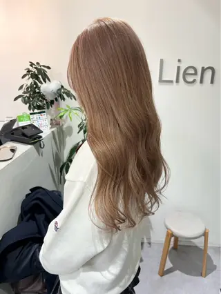 ロング miha HARVEYのヘアスタイル