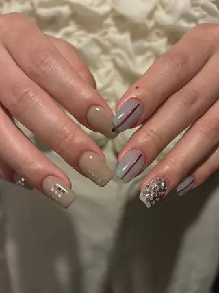 ネイル Manon Tomiのネイルデザイン