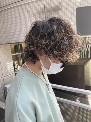 パーマ メンズ 曲がる縮毛矯正 LIBER 岩名のヘアスタイル
