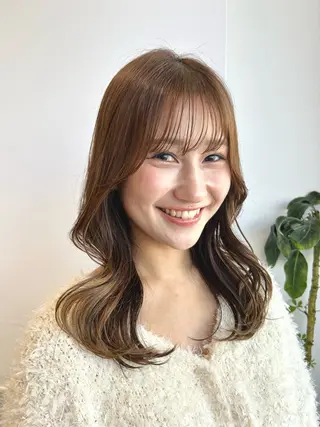 セミロング カラー 🩷愛咲🩷レイヤー /透明感カラーのヘアスタイル