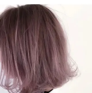 ミディアム カラー ニシキオリ ユウキのヘアスタイル