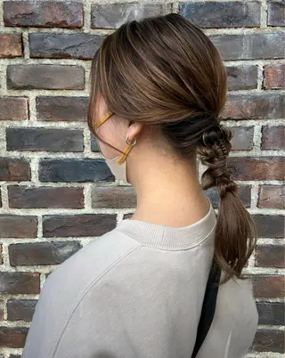 セミロング ヘアアレンジ 🌷-5歳を実現 梅田その子🌷のヘアスタイル