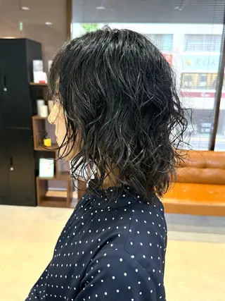 ミディアム パーマ 宮嶋 蓮のヘアスタイル