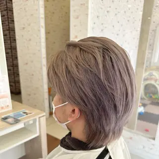 カラー 見川 ヒカルのヘアスタイル