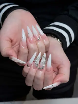 ネイル Eli Muse 新宿ネイルのネイルデザイン