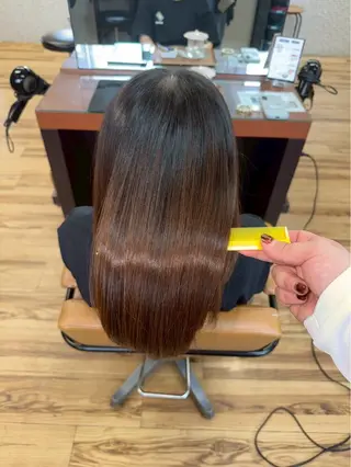 ロング 澤石 陸舞のヘアスタイル