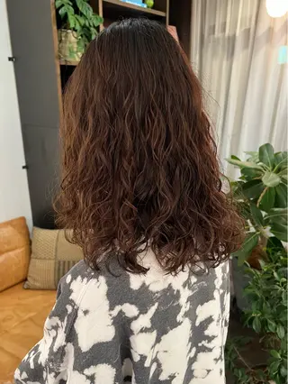 セミロング デジタルパーマ 加藤園のヘアスタイル