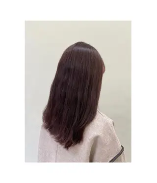 カラー 新嵩 真理のヘアスタイル