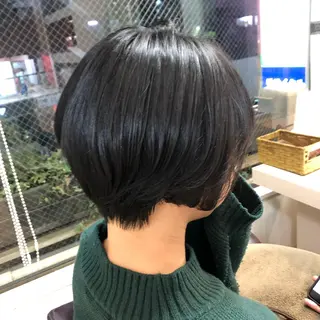 ショート 佐川 絢のヘアスタイル