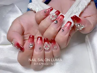 ネイル ネイルサロン ルミア Lumia 店長施術のネイルデザイン